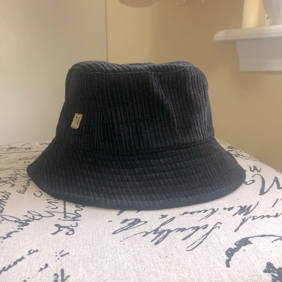 NWT Brunomagli Corduroy Bucket Hat - Picture 2 of 4
